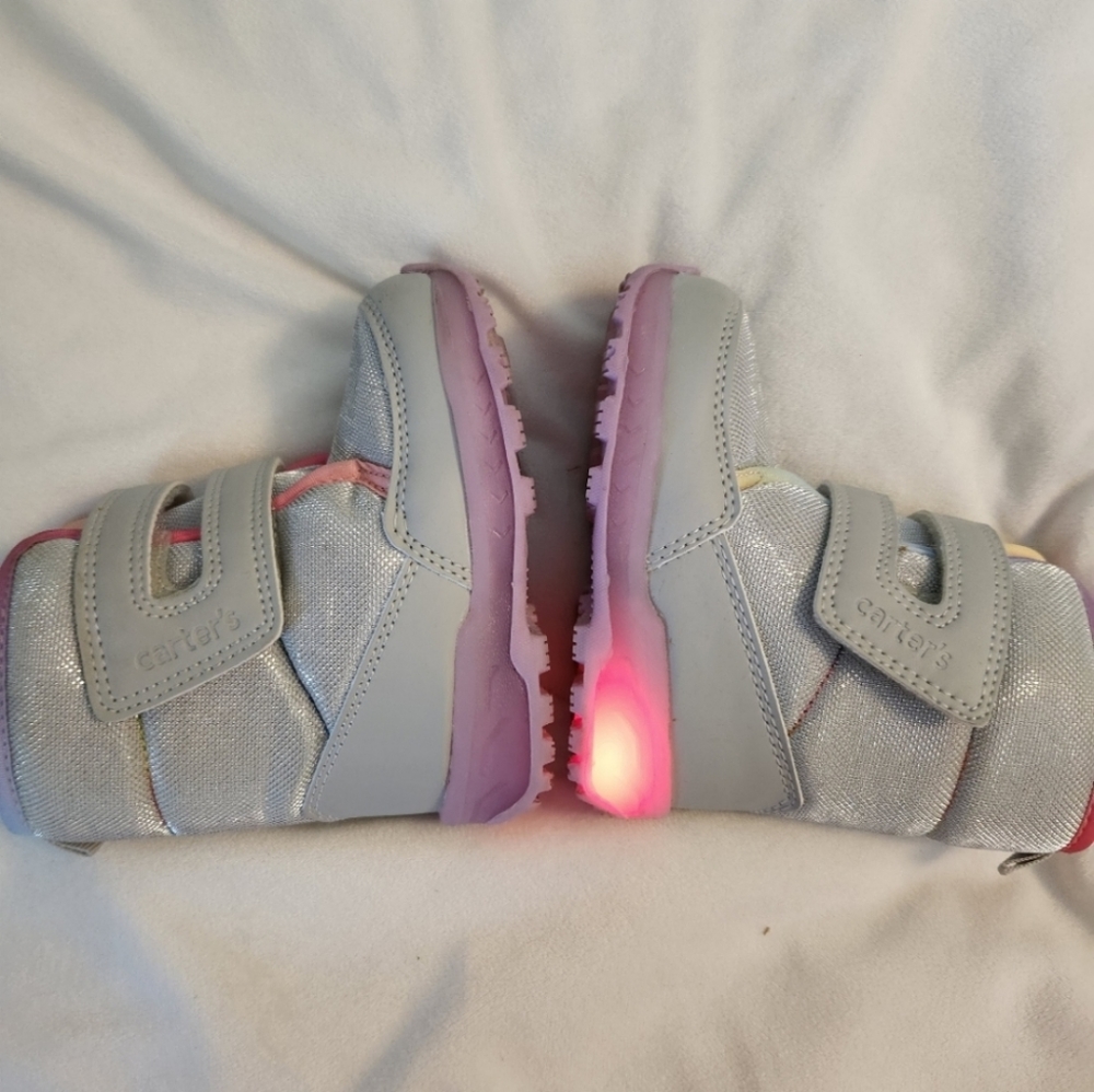 Carters size 5 Grady light up velcro snowboots - Picture 7 of 12